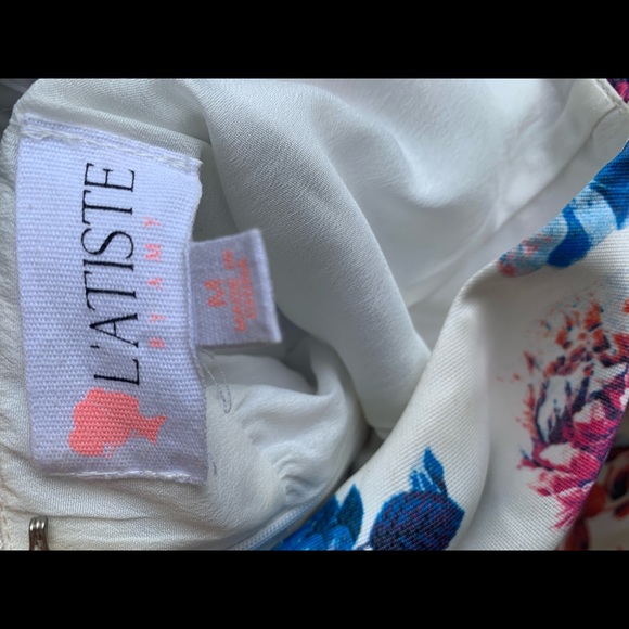 L’atiste Floral Satin Cocktail Dress 🌺 - Picture 8 of 9